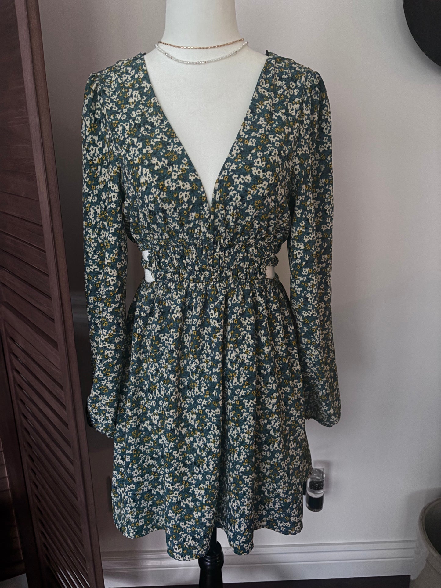 Forever21 Cut Out Green Floral Dress | Sz Small