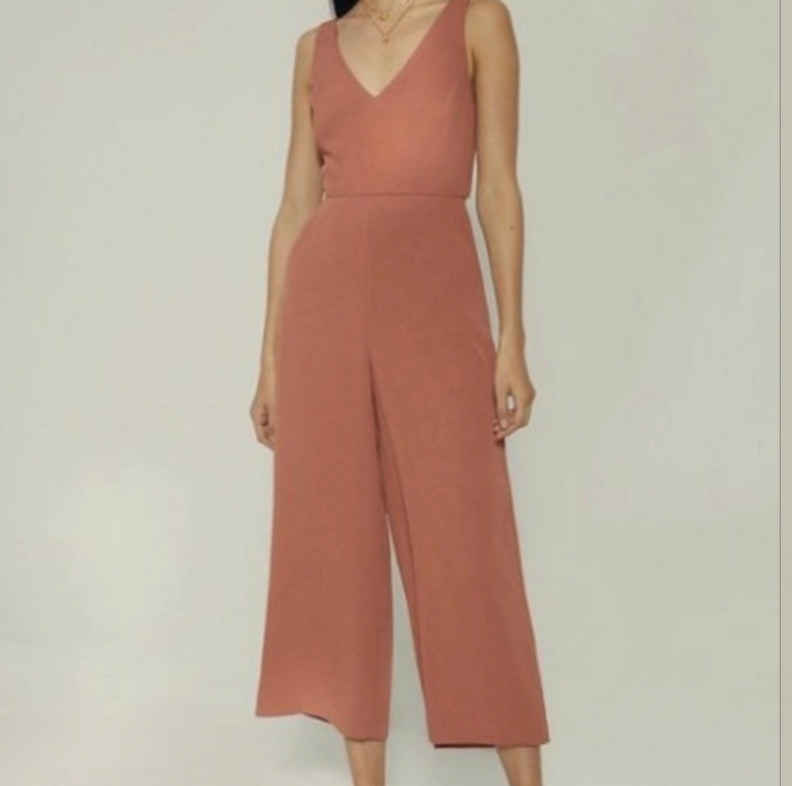 Aritzia Wilfred V Neck Ecoulement Wide Leg Jumpsuit | Sz 10 (flaw)
