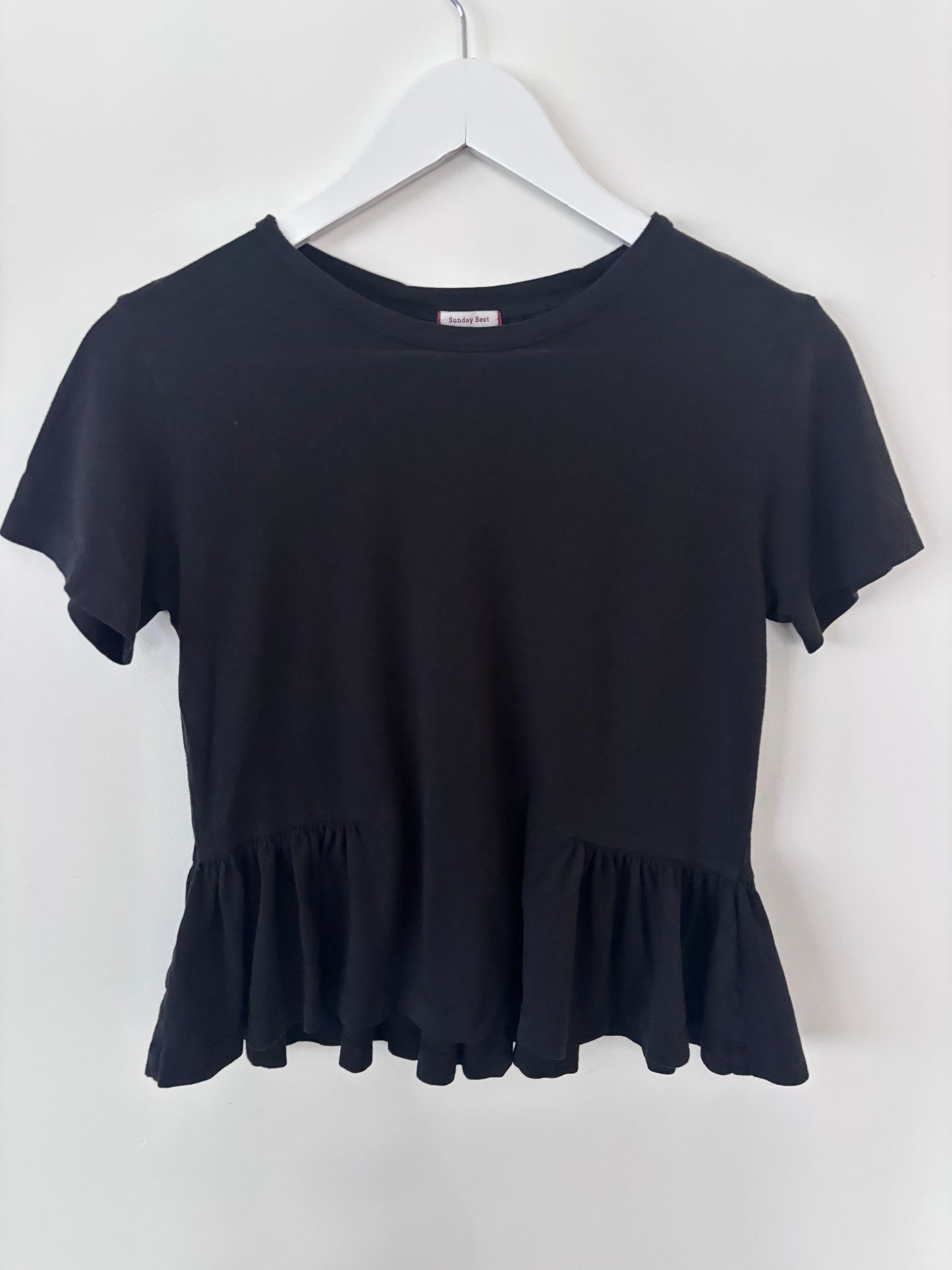 Sunday Best Black Ruffle Hem T Shirt | Sz XXS (Oversized)(F56P3)