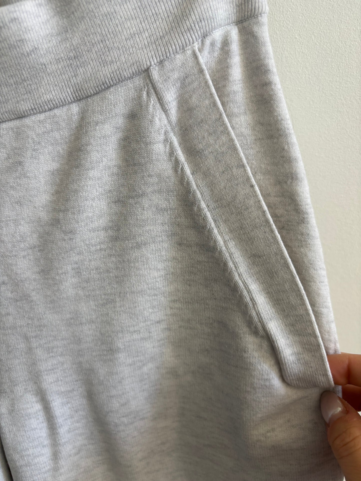 Babaton / Aritzia Knit Grey Joggers | Small