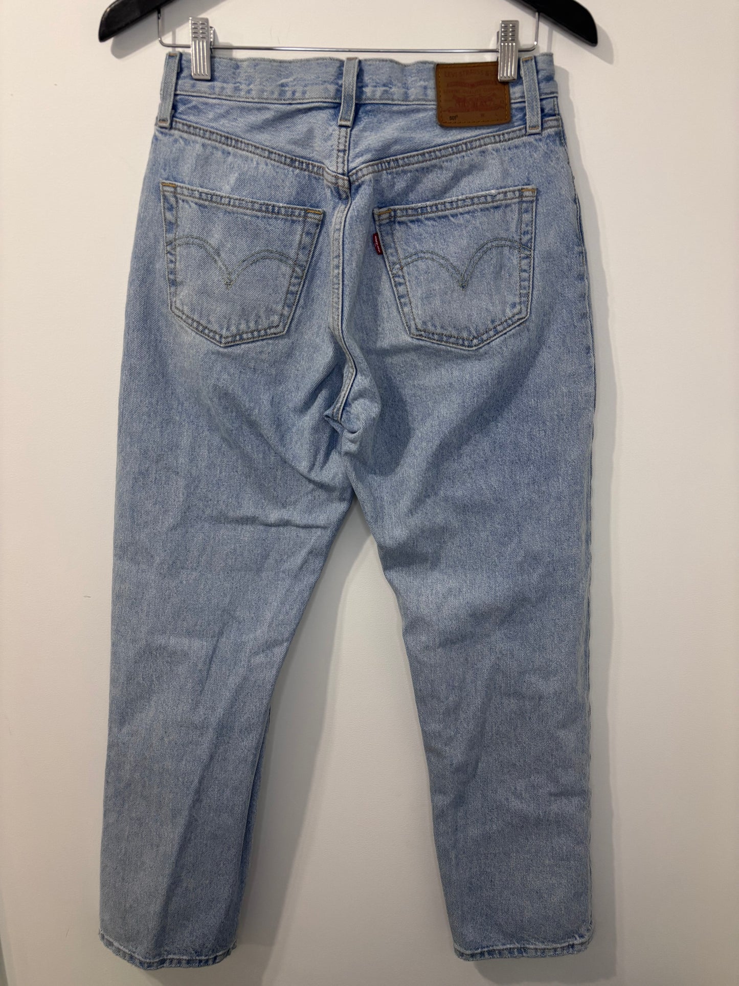 Levi's 501 Light Wash Straight Leg Jeans | Sz 26 (M165K6)