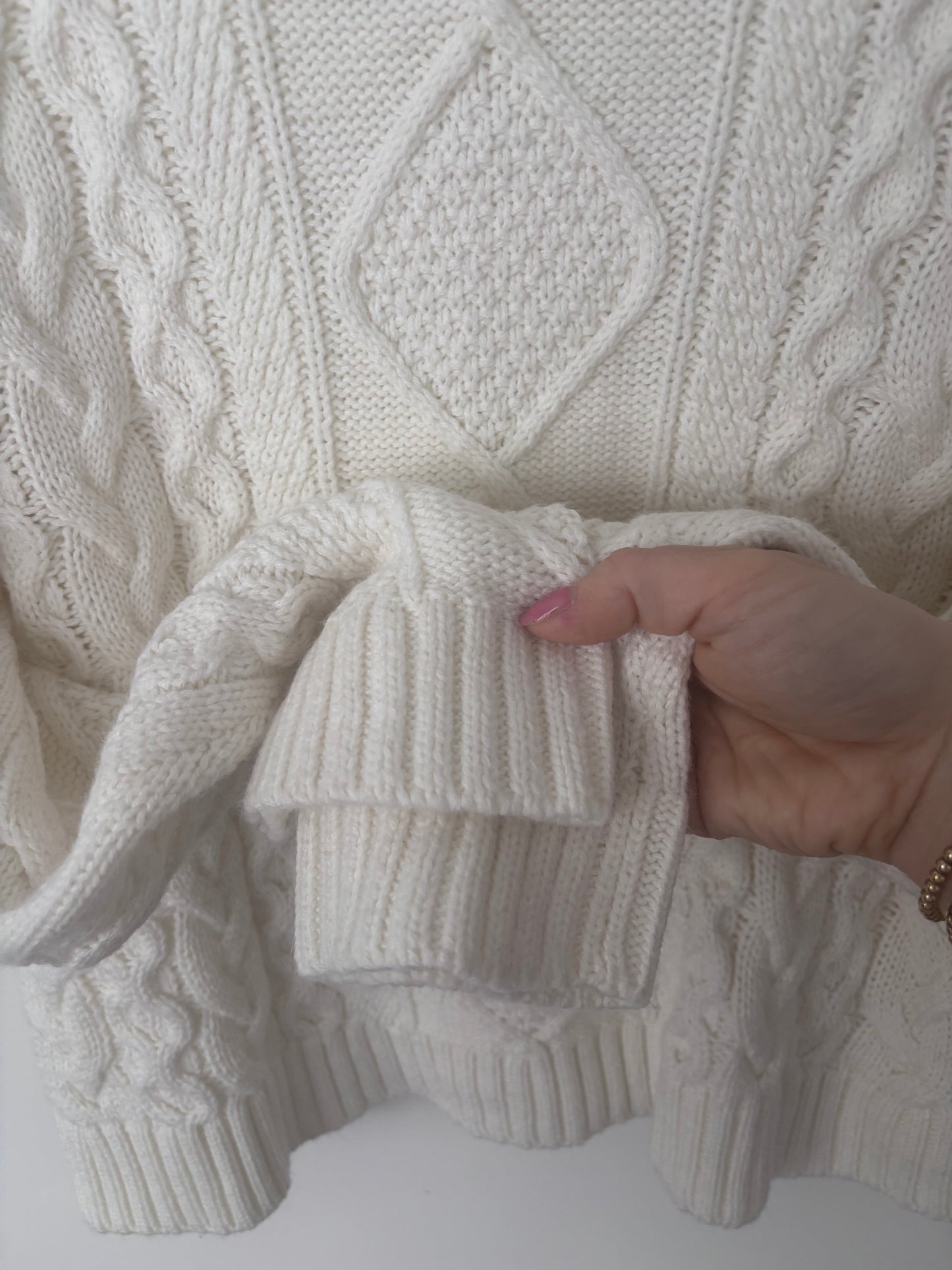 Eclipse White Knit Turtleneck | Sz Medium (M32W3)