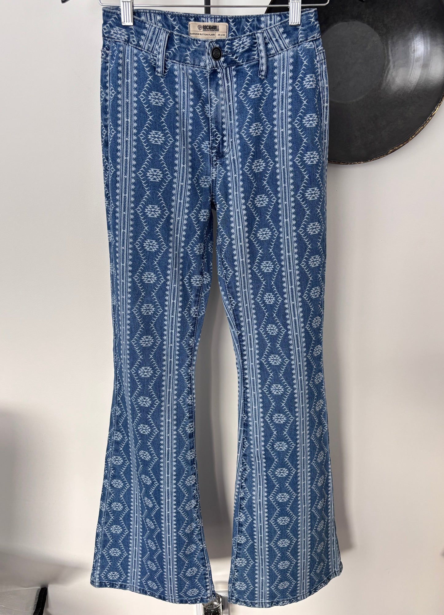 Rock & Roll Denim Indigo Aztec Flare Jean | Sz 25 (34" long)(M66A4)