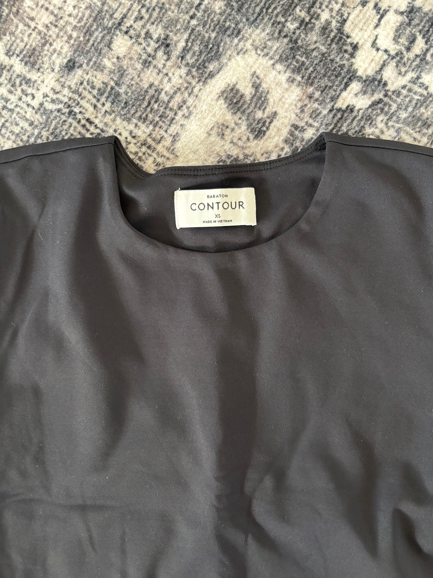 Aritzia / Babaton Contour Long Sleeve in Black | XS (N120TF2)