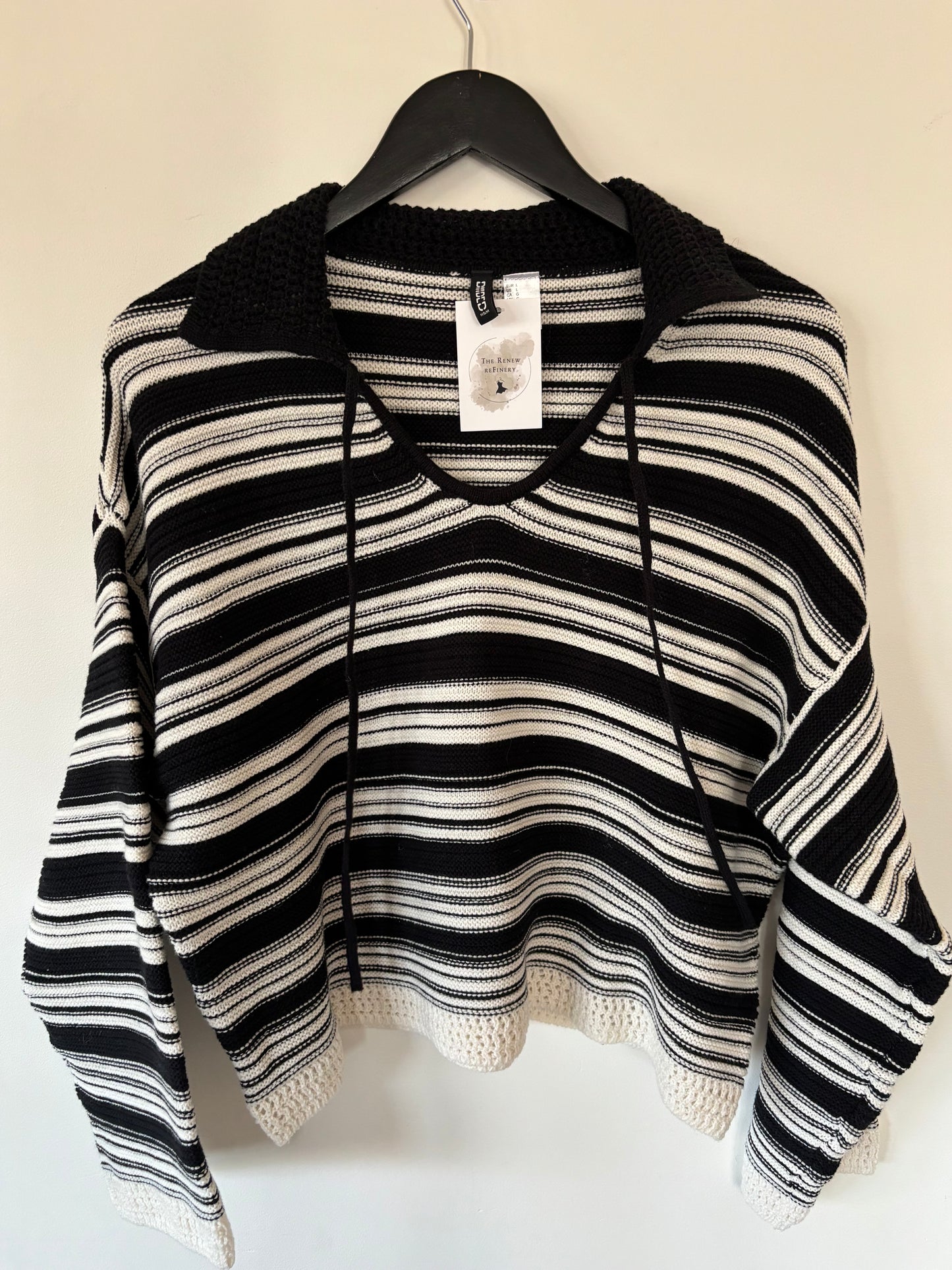 H&M Purl-Knit Sweater with Collar (Back/white) | Large (N76N19)