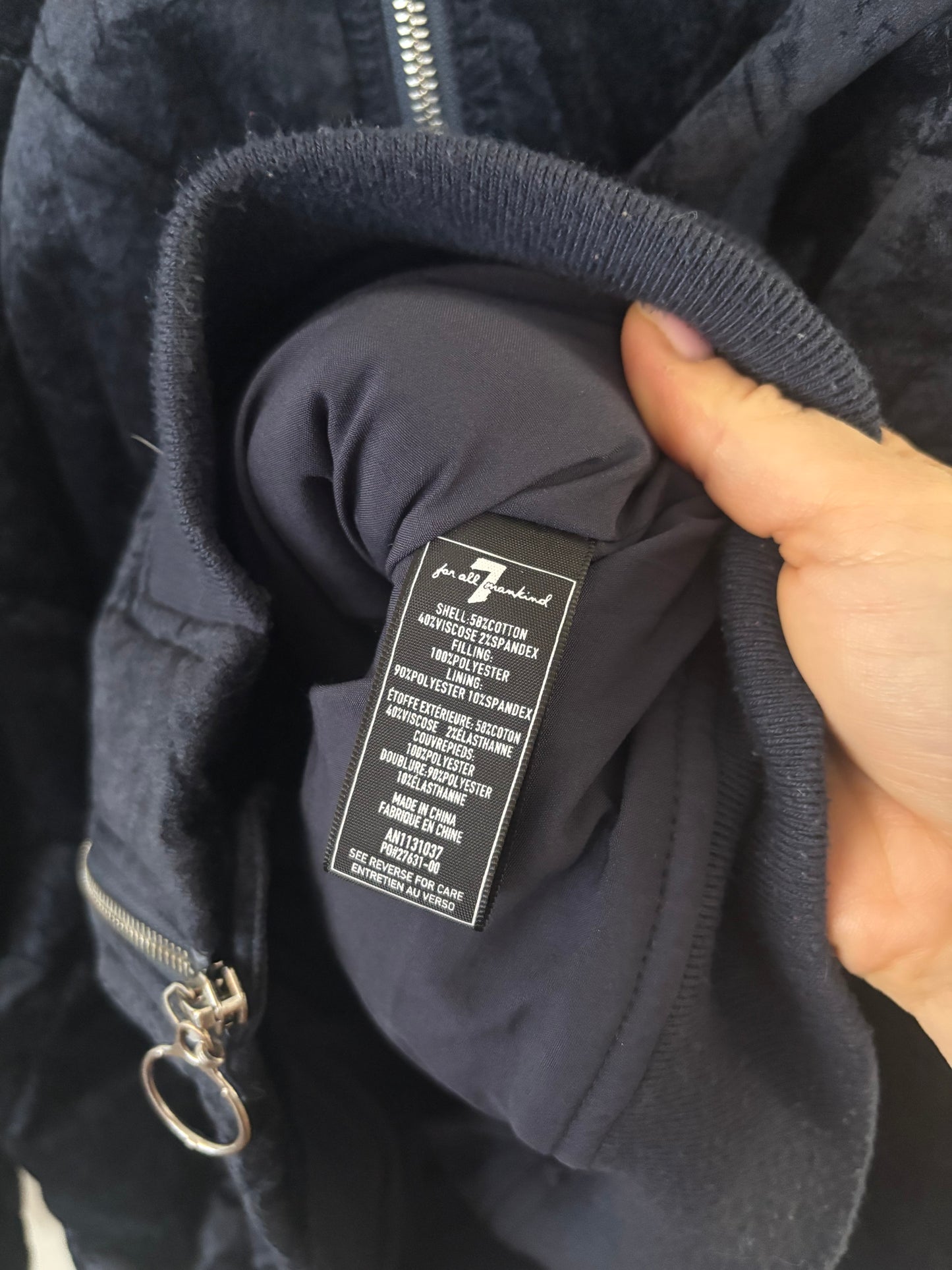 7 For All Mankind Dark Blue Velvet Quilted Bomber Jacket | Sz Large (Medium to large)(J139E13)