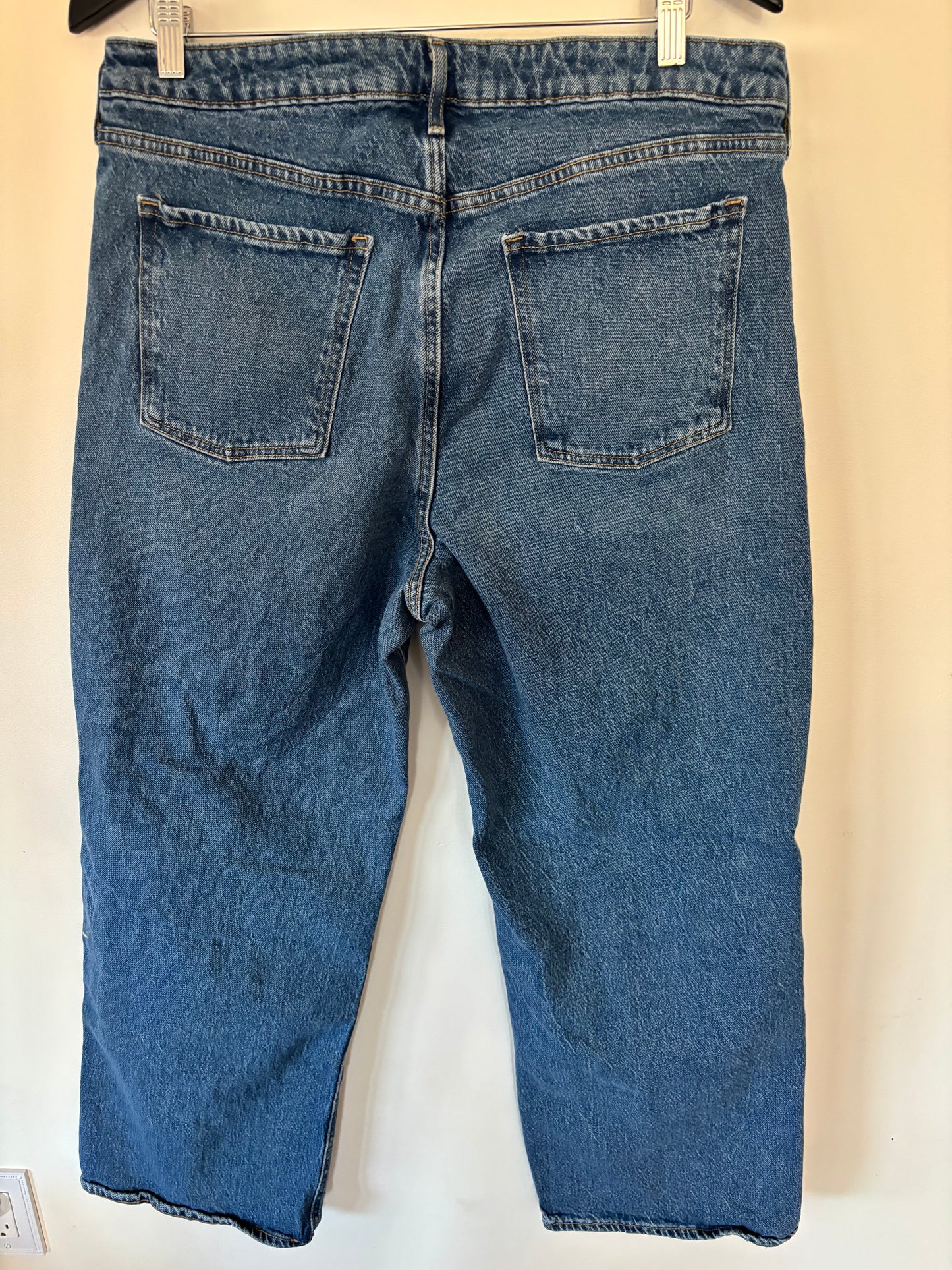 Old Navy Sky-High Wide leg (med blue, lightly distressed) | size 16 (N02N18)