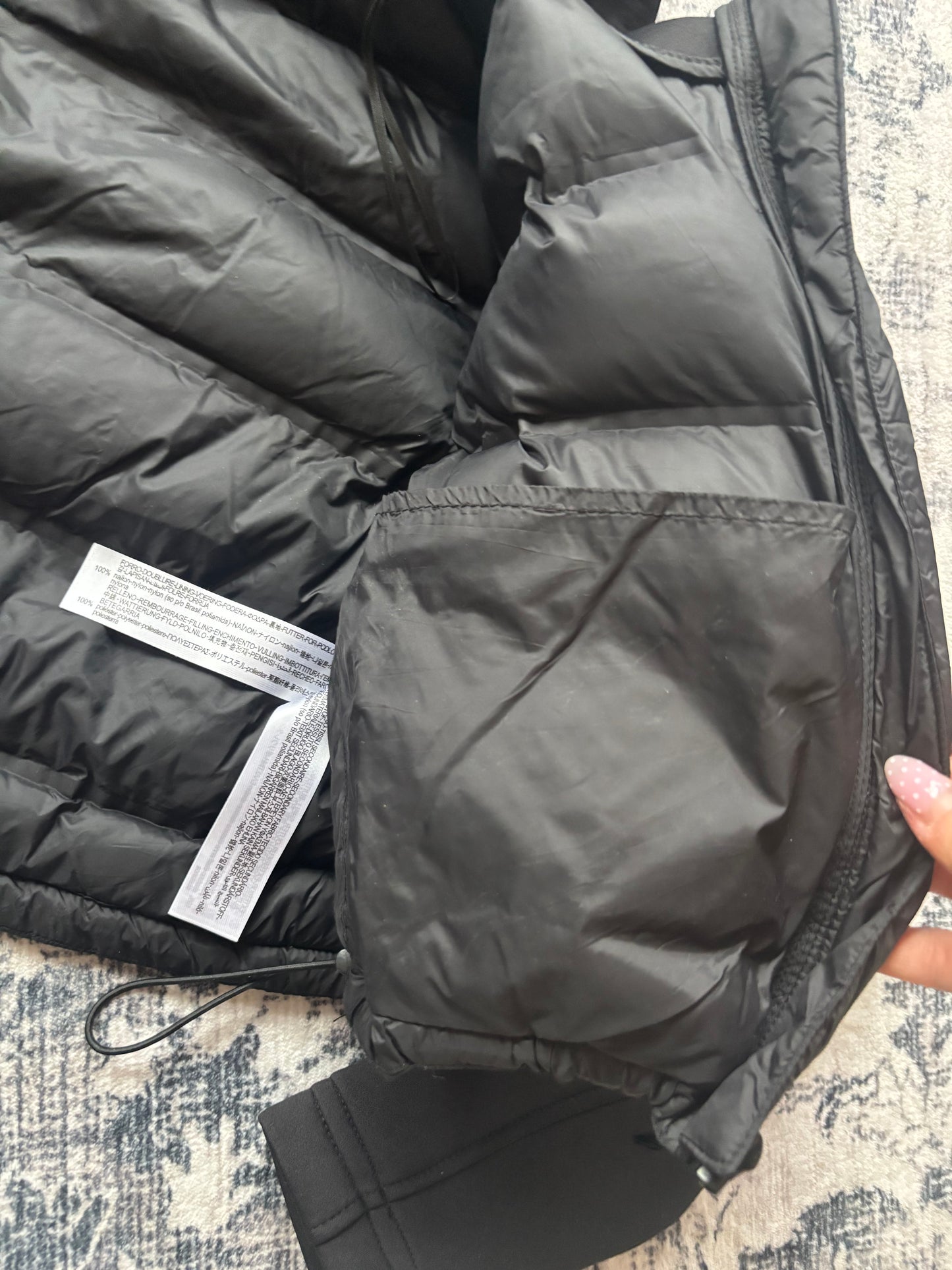 Zara Combination Cropped Hooded Puffer Jacket in Black | Large (N189C8)