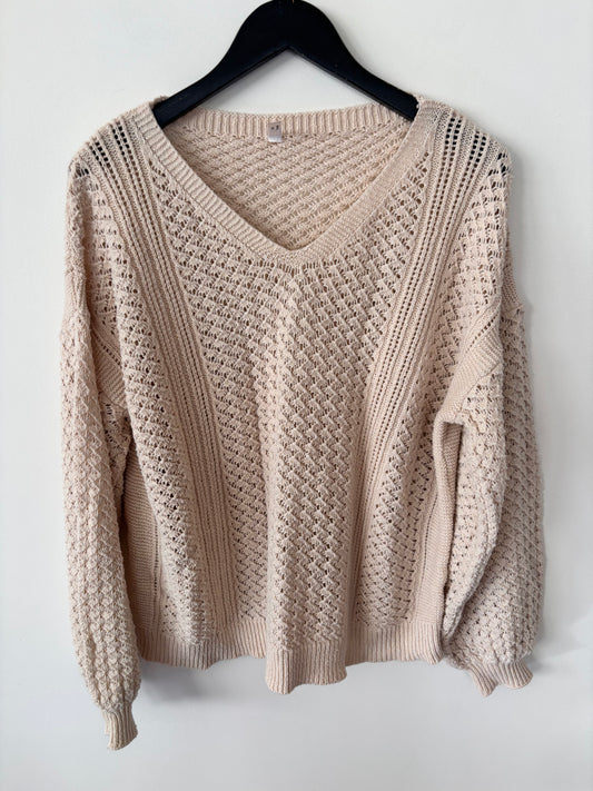 ePretty Beige Knit V-neck Sweater | Sz Large