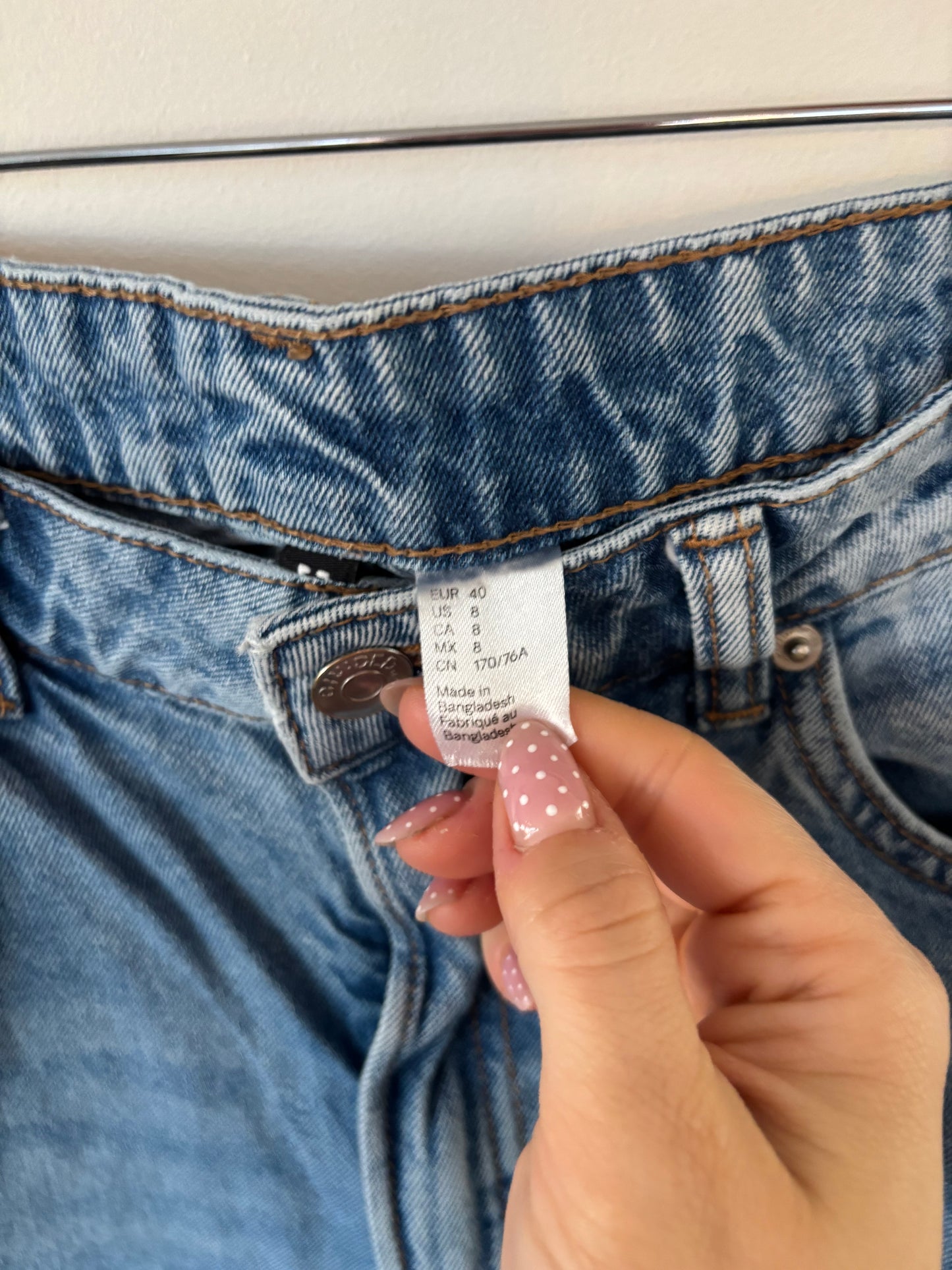 H&M Divided High Rise Wide Jeans (Light Wash) | Sz 8 (N31S20)