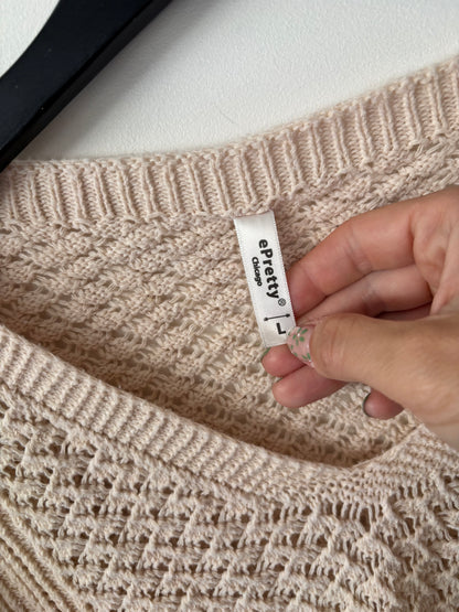 ePretty Beige Knit V-neck Sweater | Sz Large