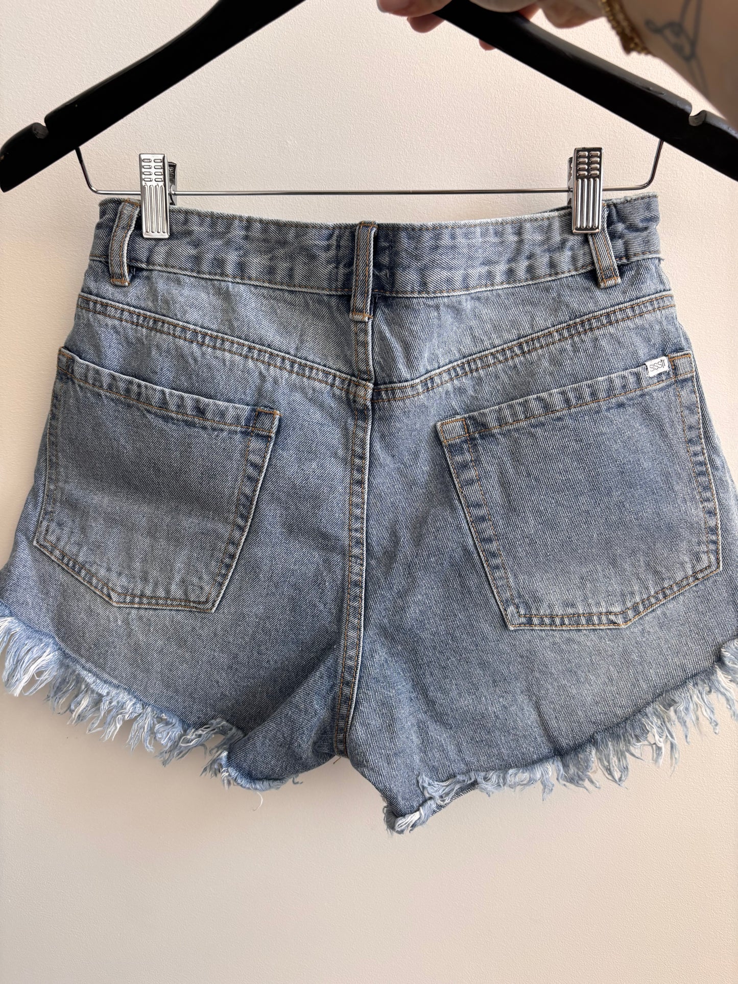 Sisstrevolution Denim shorts with Freyed Hem | 28