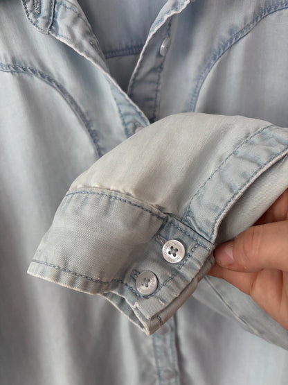 Guess Tencel Light Blue Button Down Top | Sz Large