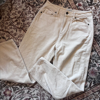 Ghanda Ecru Corduroy Jeans | Sz 8 (fits like sz 25 or 26)