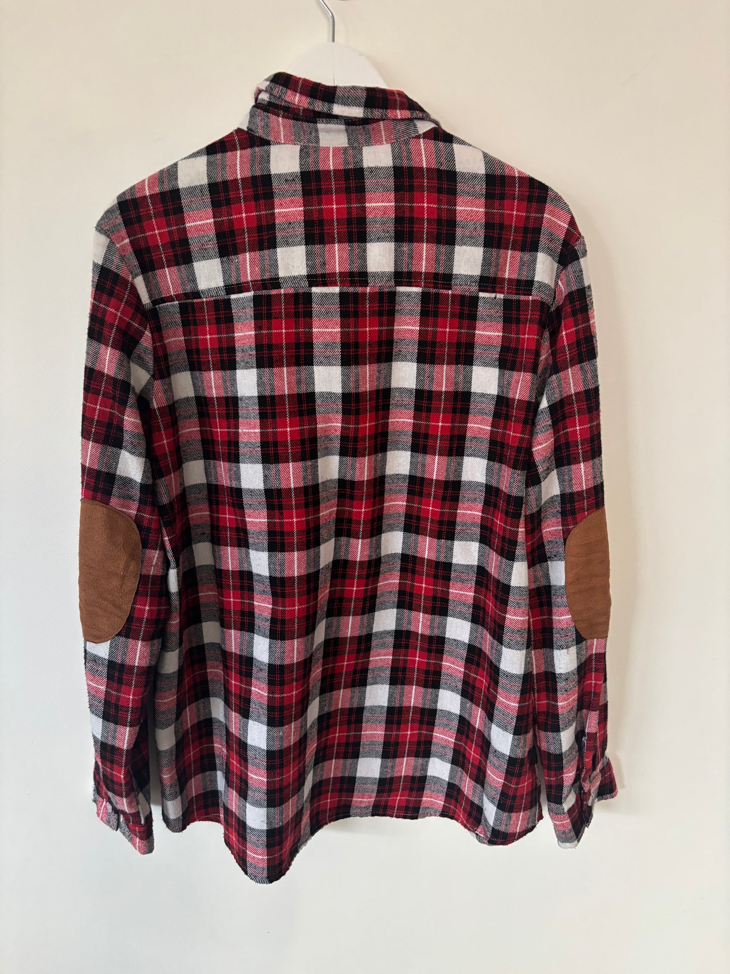 Plaid Button Down with Suede Elbow Patches | Large (A84C16)