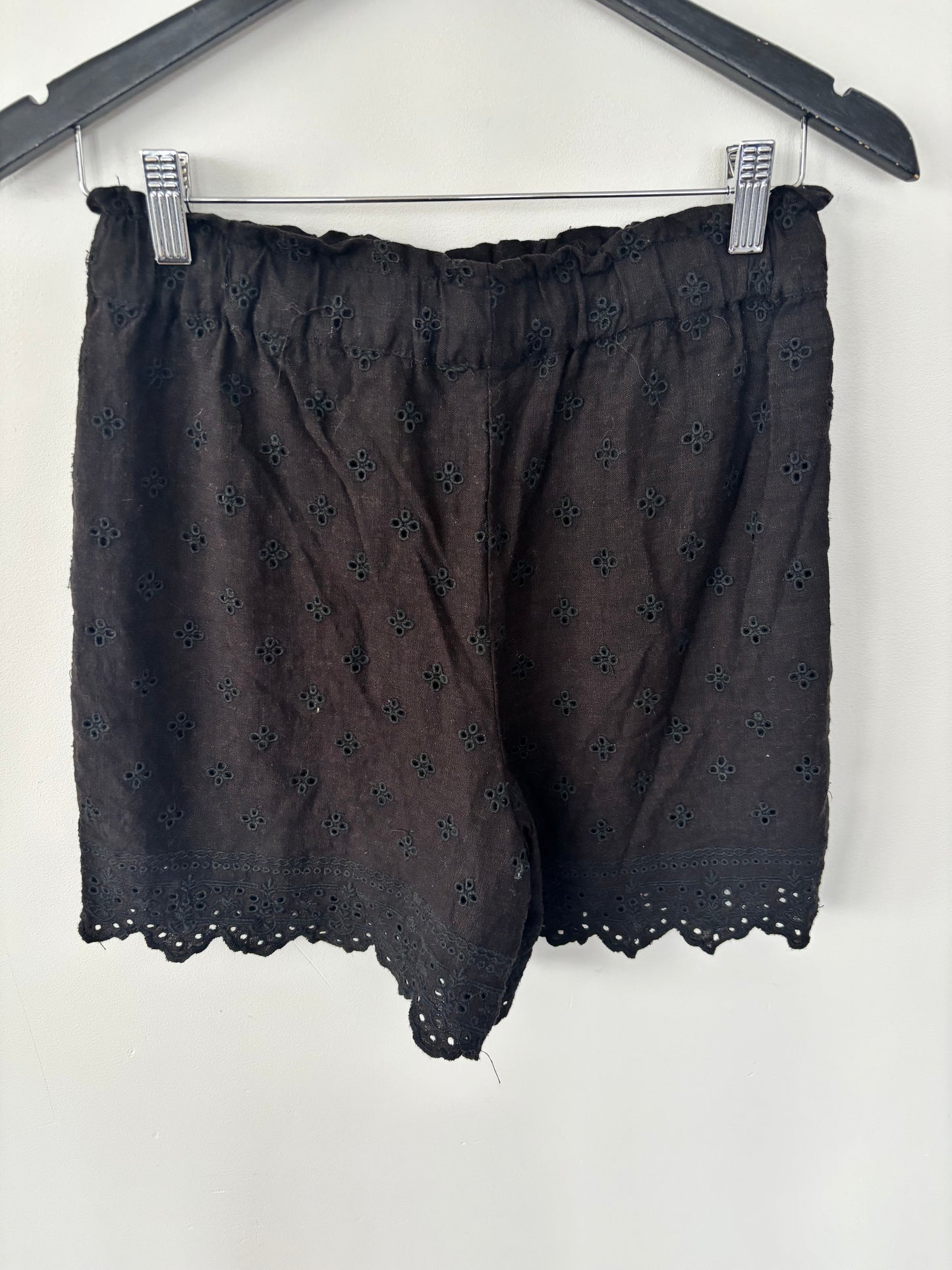 Dex Black Eyelet Shorts | Sz Small (AC1)