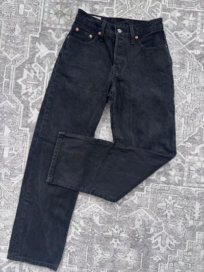 Levi's 501 90s | Sz 24 (fits like 25 usually)