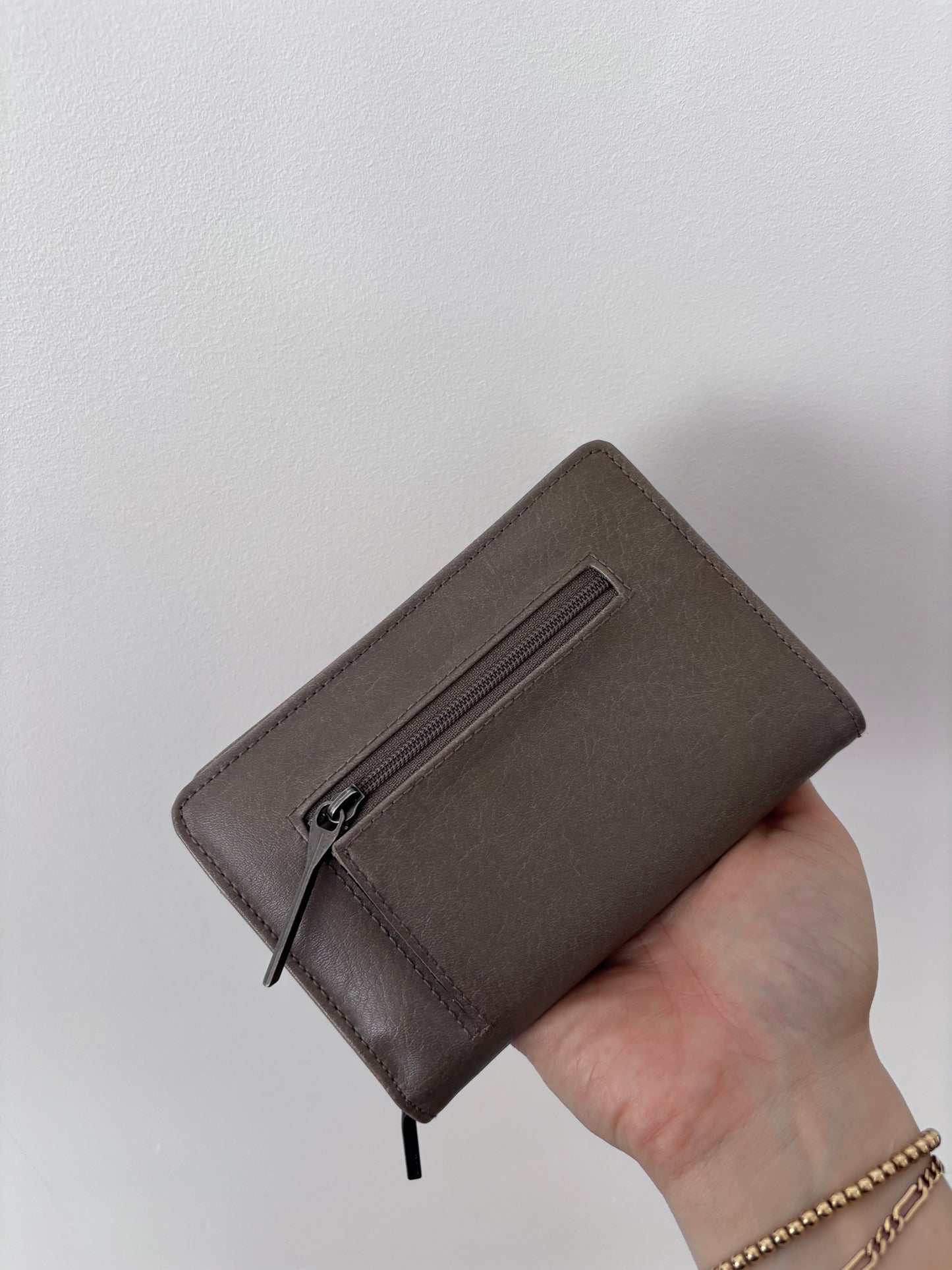 Matt & Nat WEBBERSM Small Vegan Wallet (Brown/Grey)