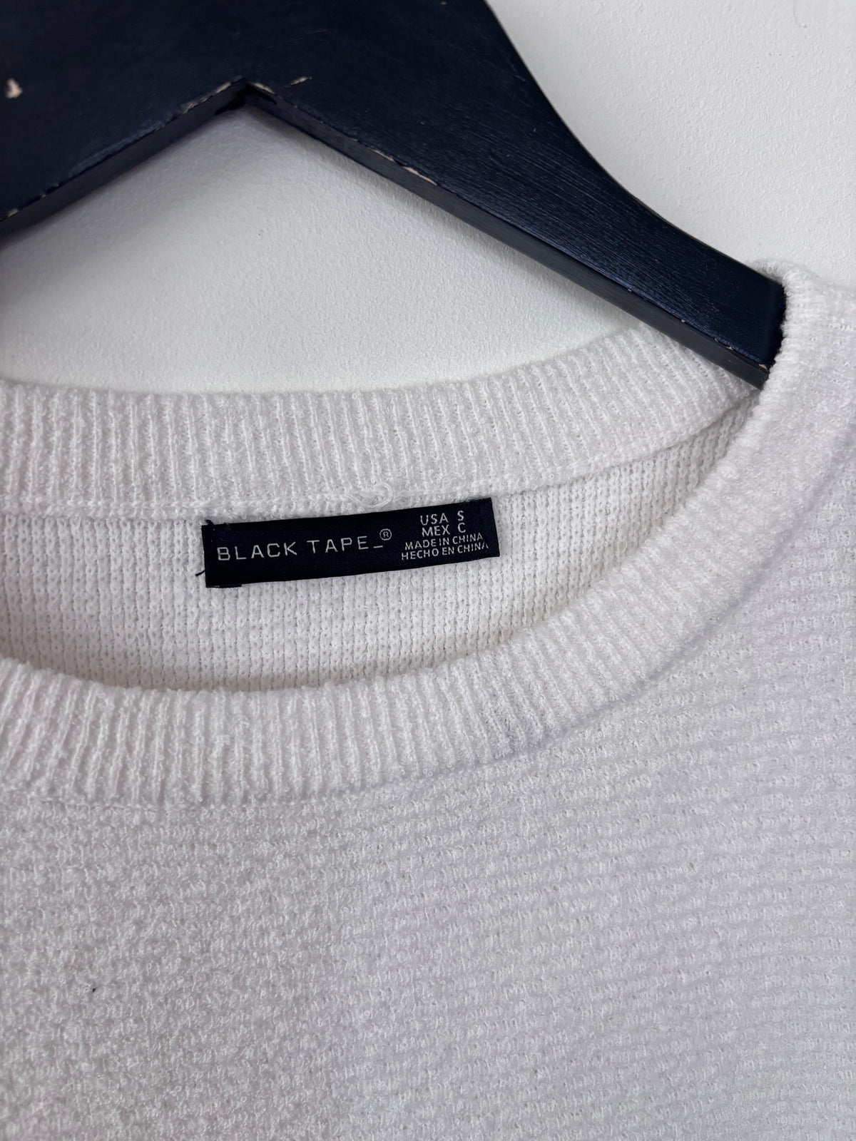 Black Tape Ribbed White Sweater | Sz Small (oversized)