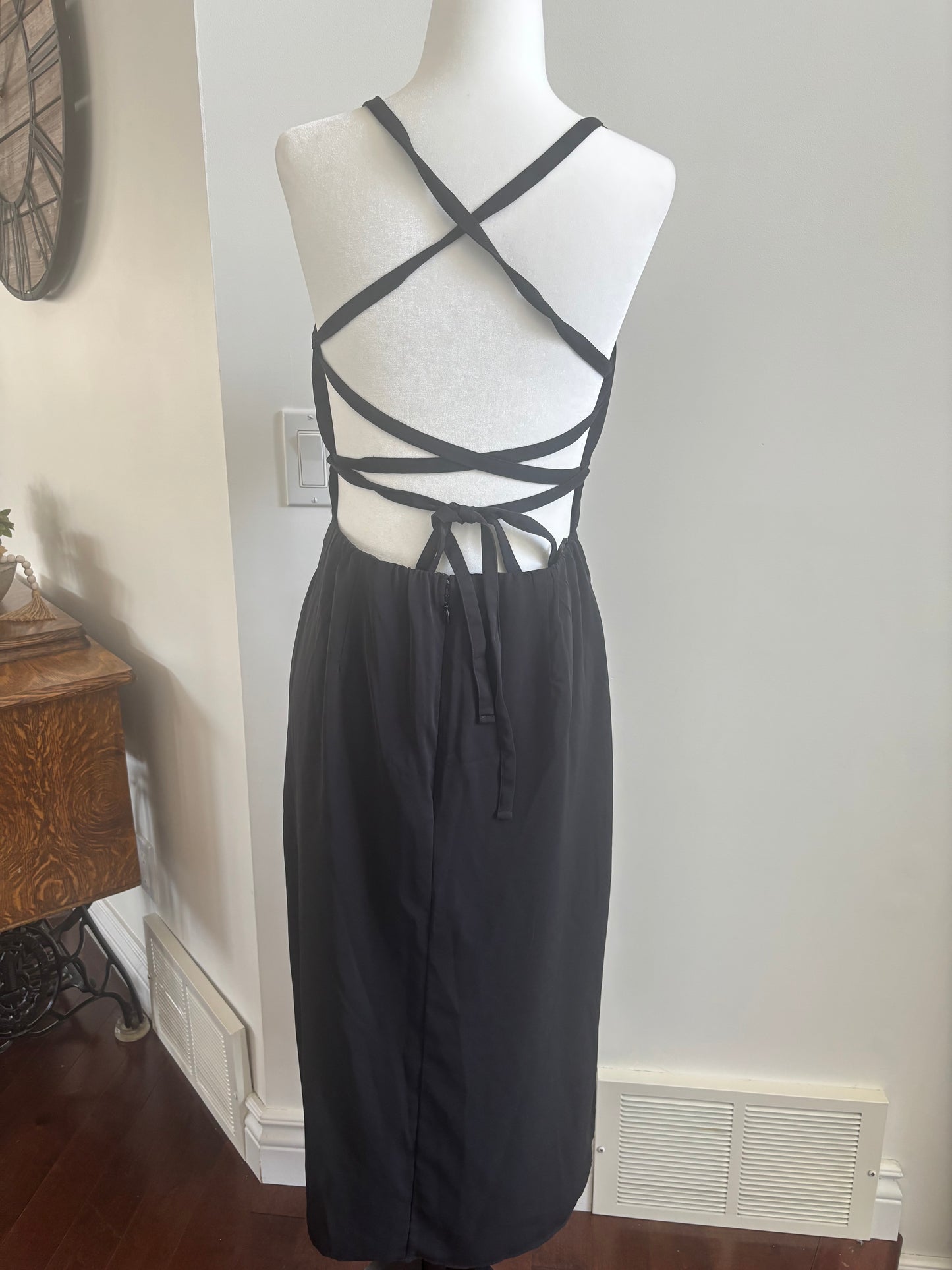 Abercrombie Strappy Back Midi Dress | Medium (OC07D2)