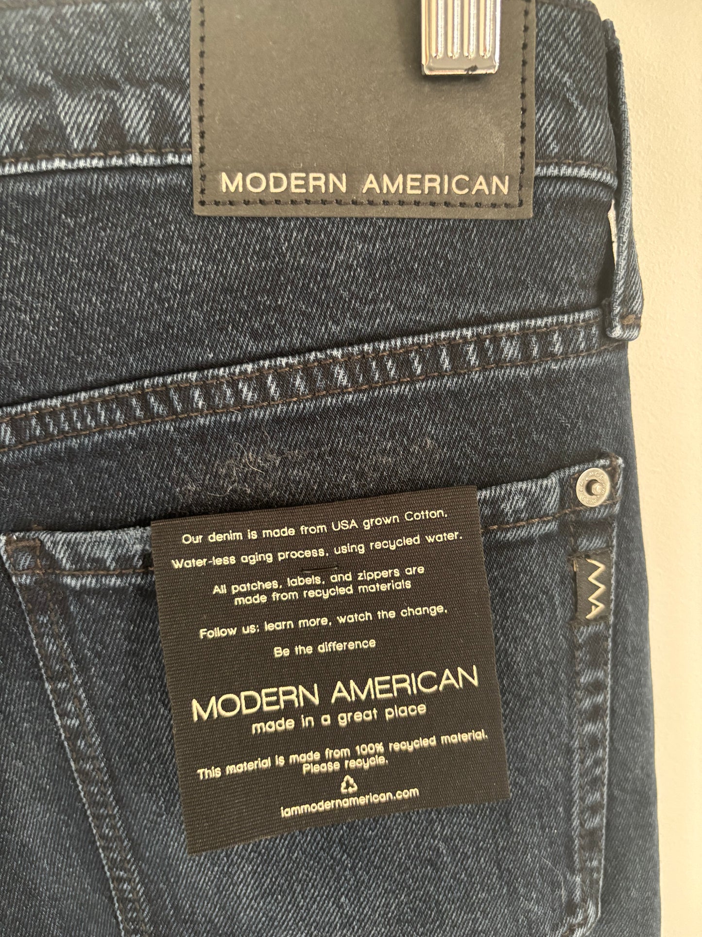 Modern American NWT Savannah Wide Crop | 28