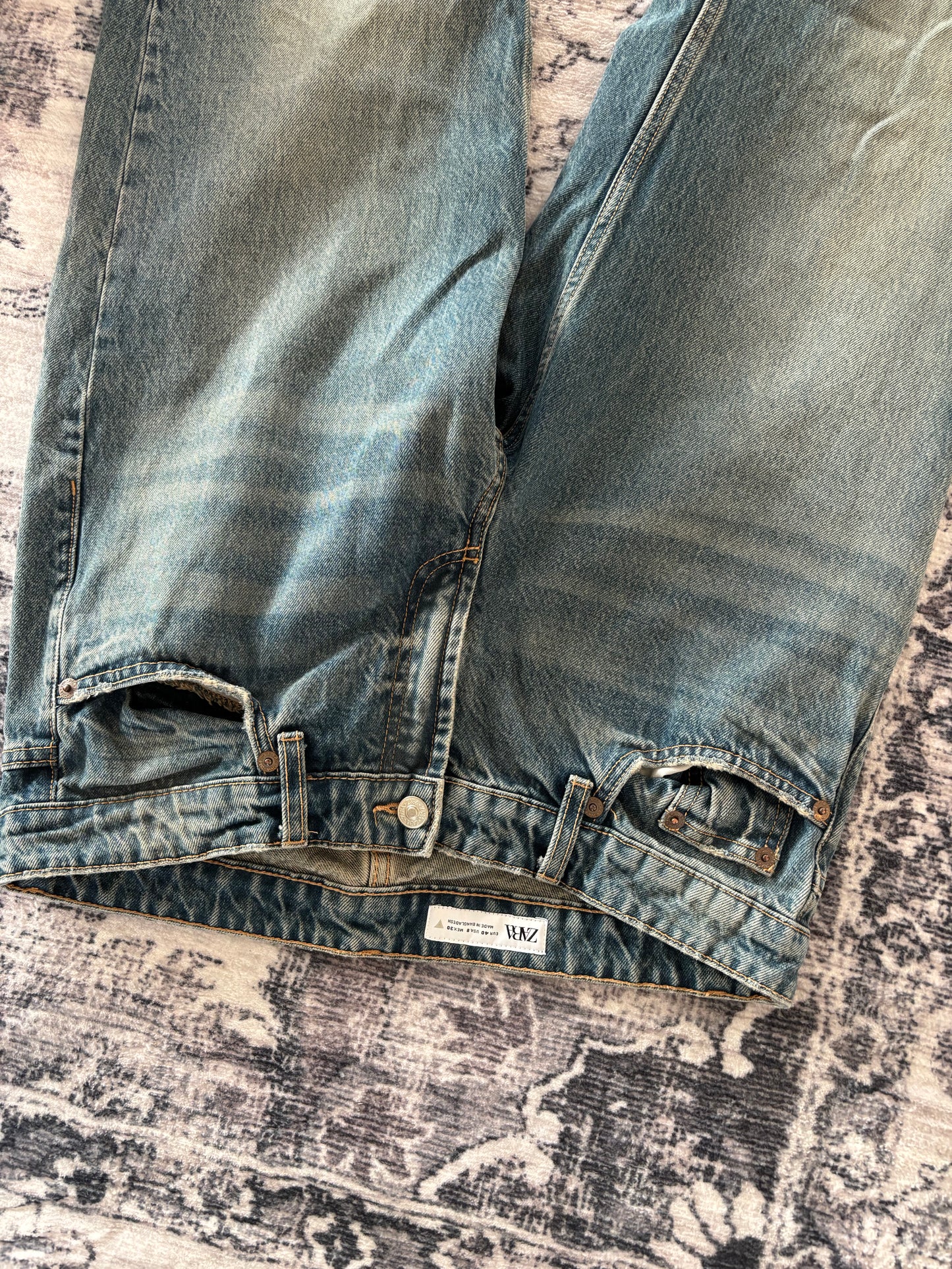 Zara Low Rise Vintage Wash Denim | Sz 8 (N64S20)