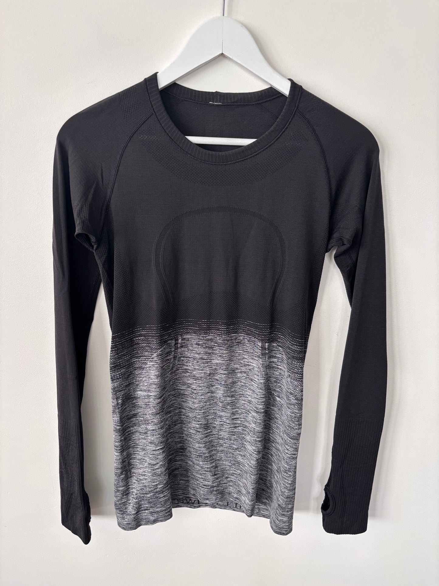 Lululemon Swiftly Tech Long Sleeve Crew Black/White Ombre | Sz 6 (approx)