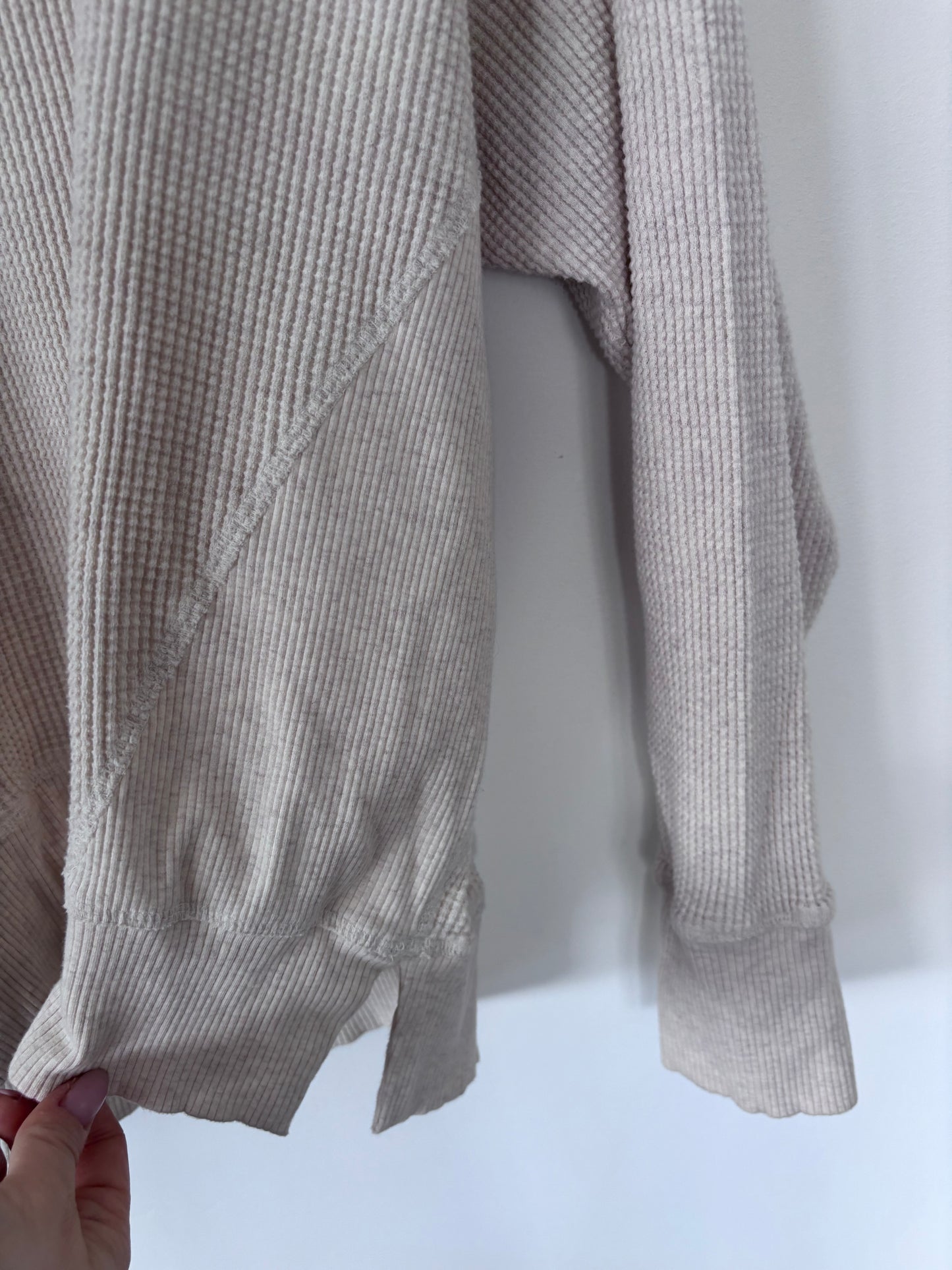 Offline by Aerie Big Hug Oatmeal Waffle Long Sleeve | Sz XS (fits like Medium)