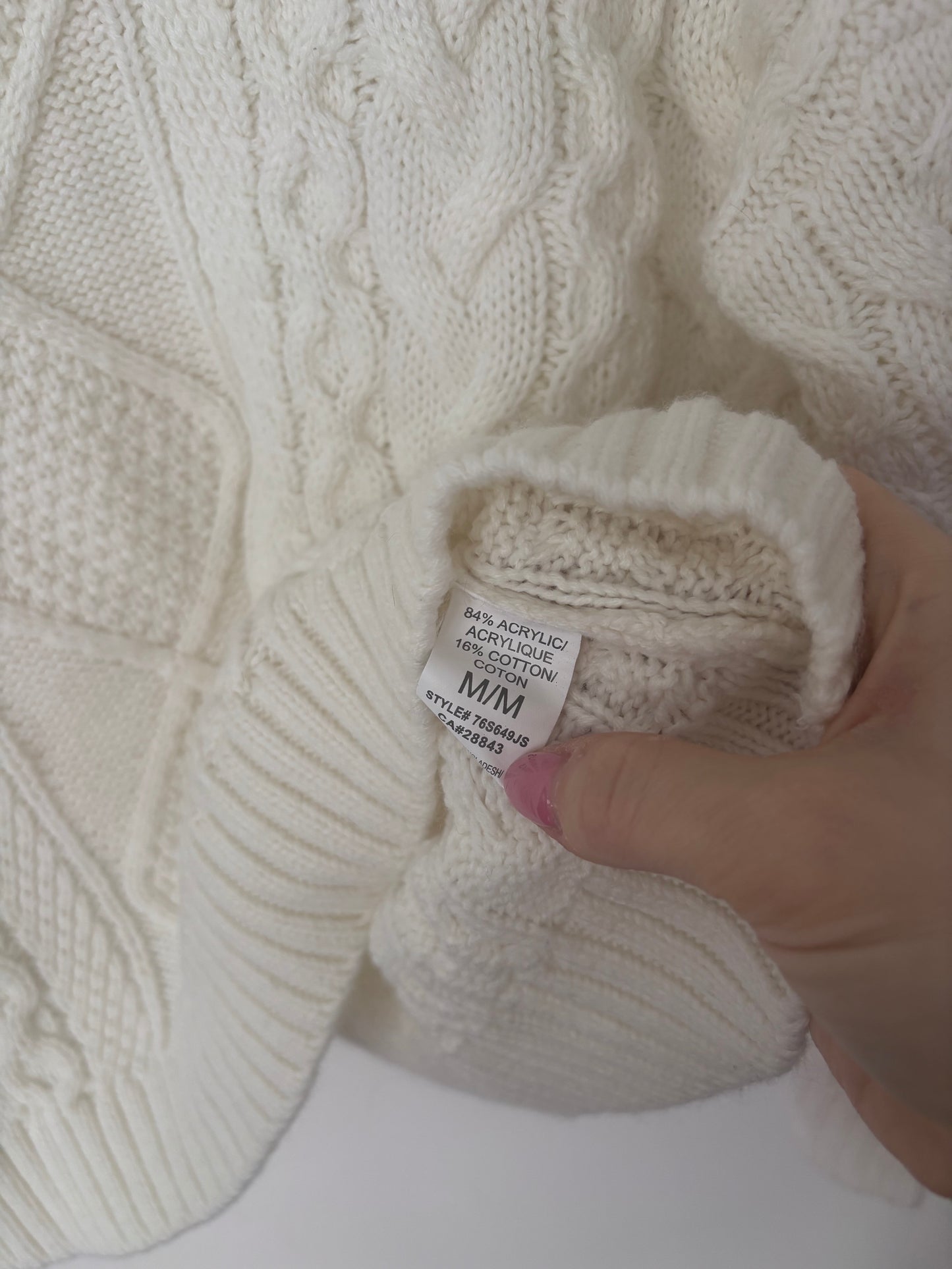 Eclipse White Knit Turtleneck | Sz Medium (M32W3)