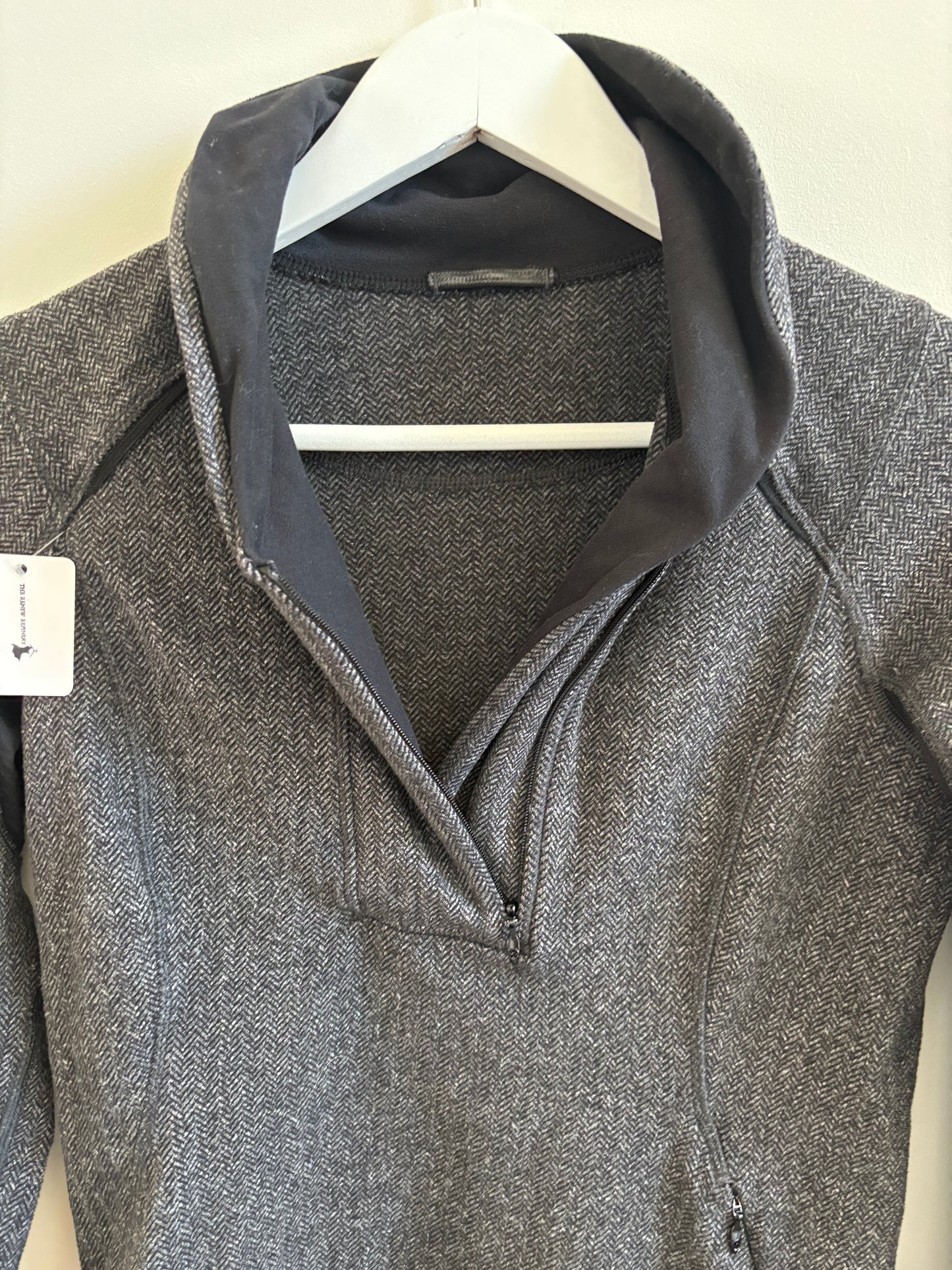 Lululemon Think Fast Pullover in Heathered Herringbone Black | 4 (O61C3)