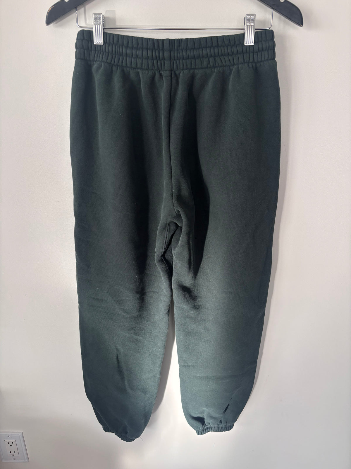 Roots Cloud One Fit Sweatpant (Gender free) in Dark Green | Sz Large (fit medium/large)