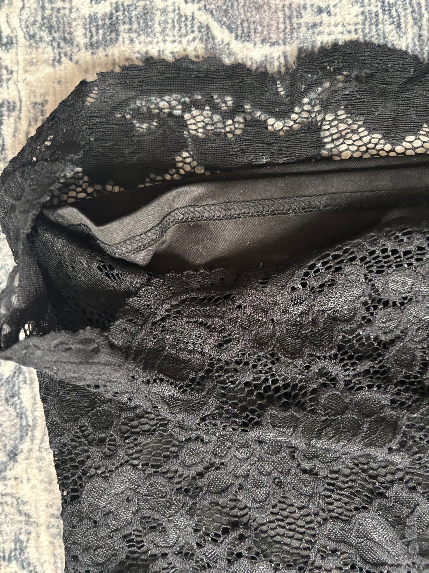 Vero Moda High Neck Lace Top | XS (N150C1)