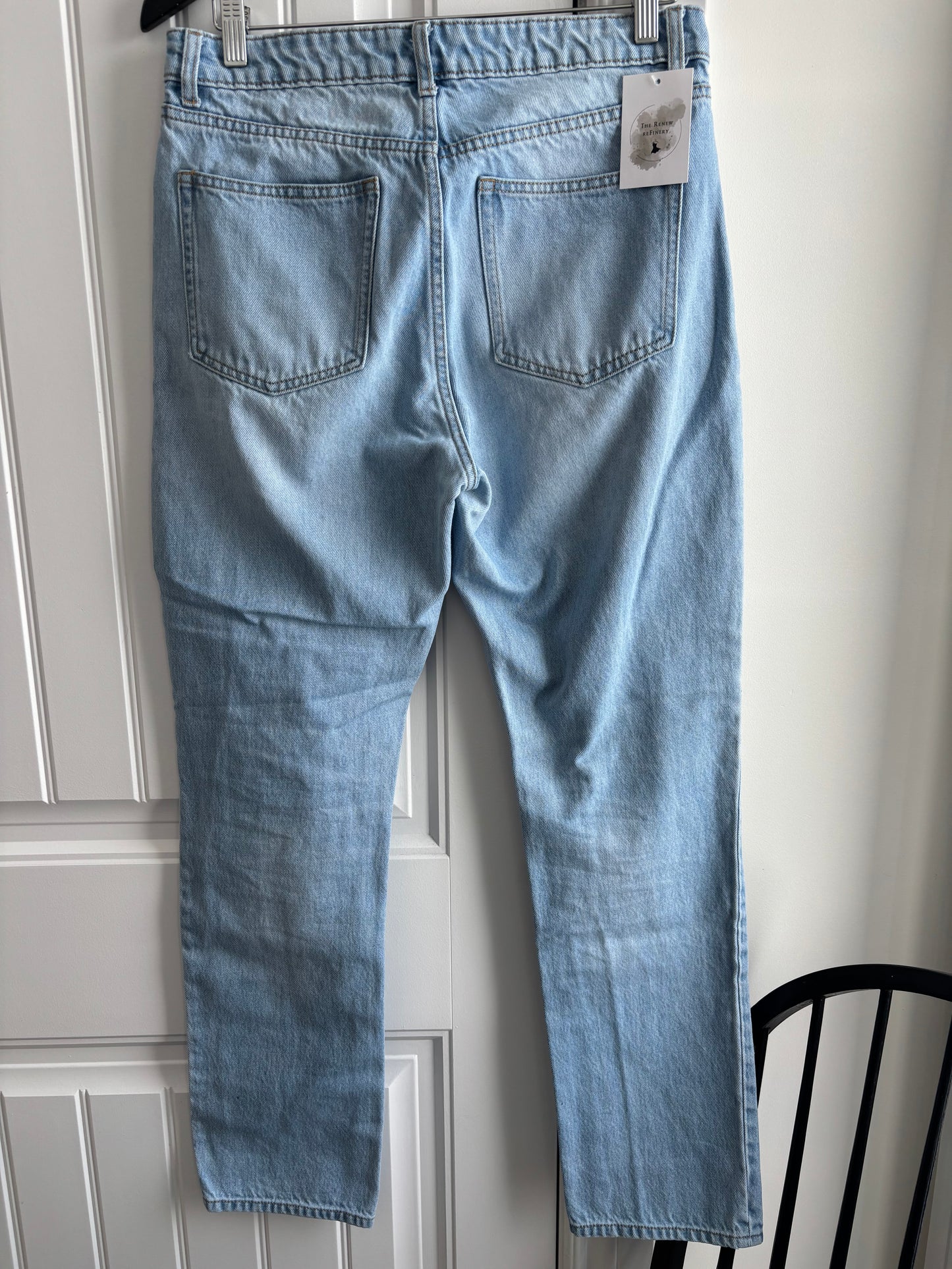H&M Slim Straight Jeans in Light Wash | Sz 8 (N68S20)