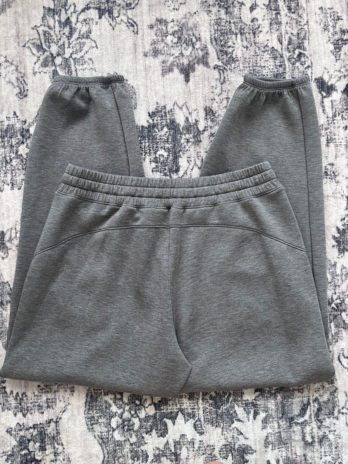Spanx AirEssentials Joggers Grey Heather | Sz Large (F41A1)