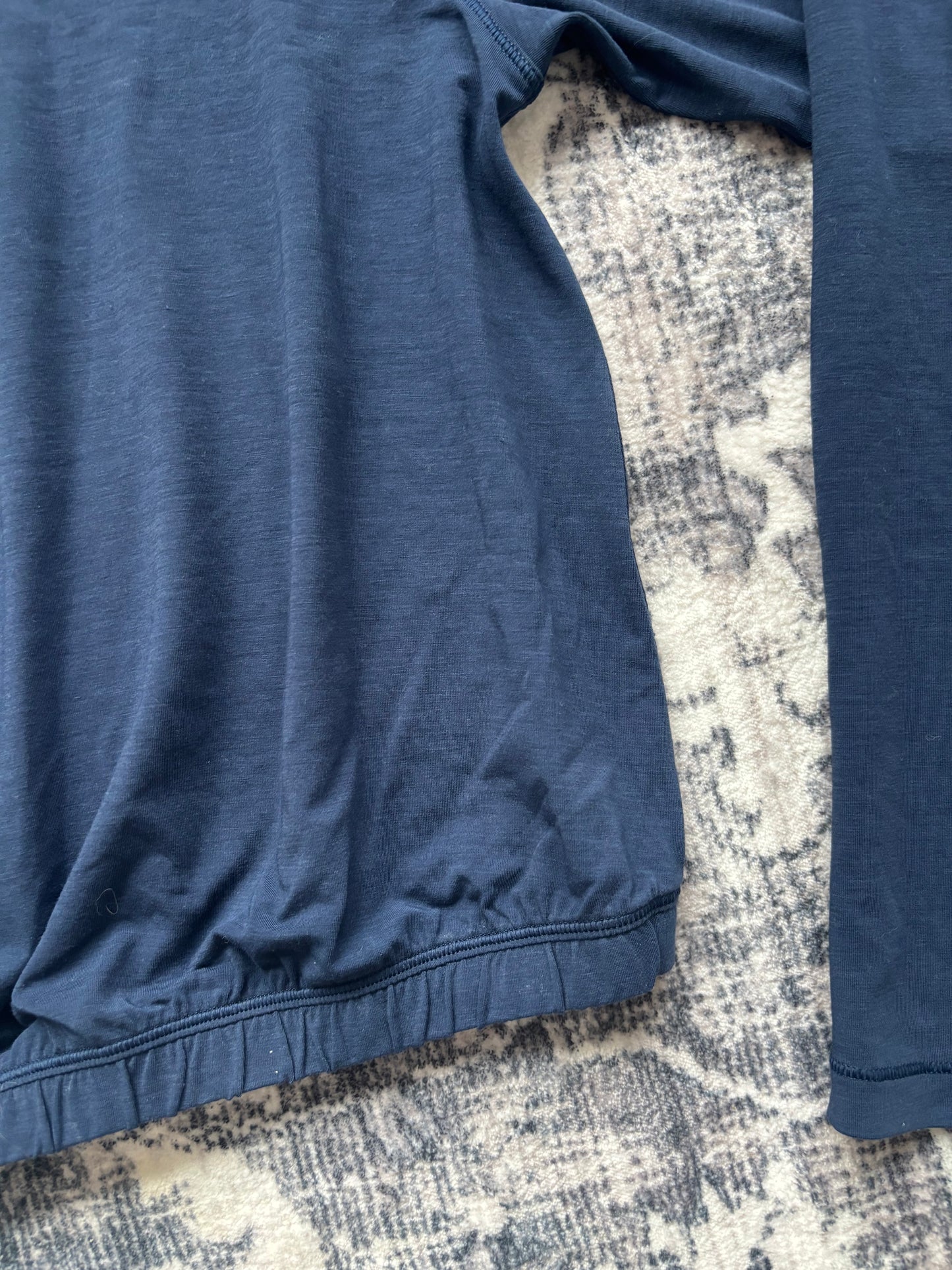 Lululemon Jersey Elastic-Hem Long-Sleeve Shirt | Medium (D022R5)