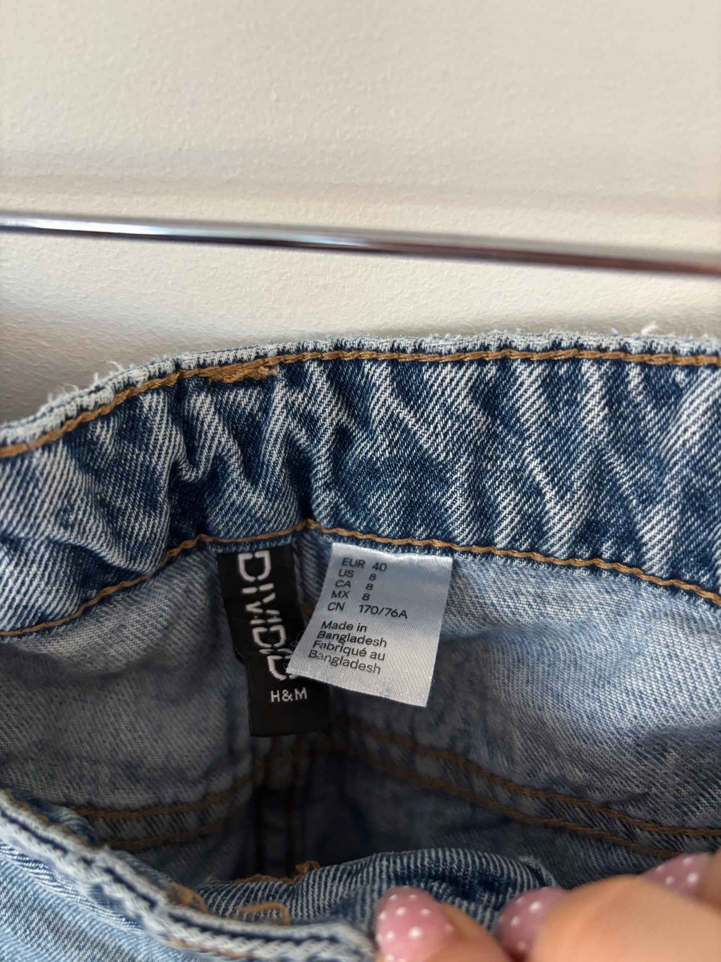 H&M Divided Baggy Low Jeans (Light Wash) | Sz 8 (N23S20)