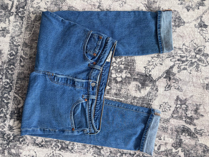 Levi's 501 Cropped Blue Jeans | Sz 29 (fit like 28)