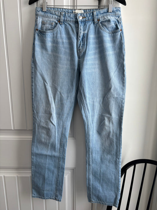 H&M Slim Straight Jeans in Light Wash | Sz 8 (N68S20)