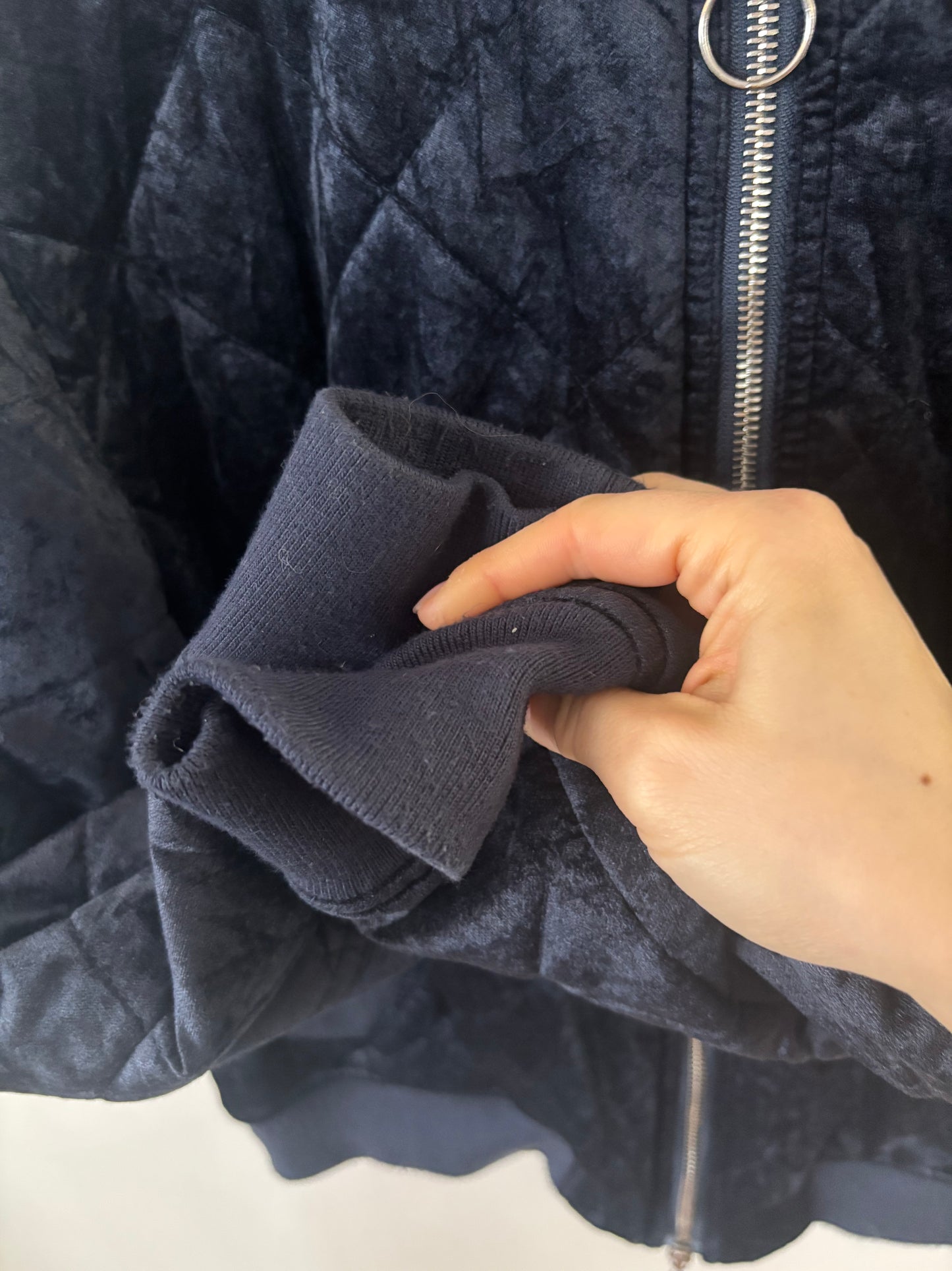 7 For All Mankind Dark Blue Velvet Quilted Bomber Jacket | Sz Large (Medium to large)(J139E13)