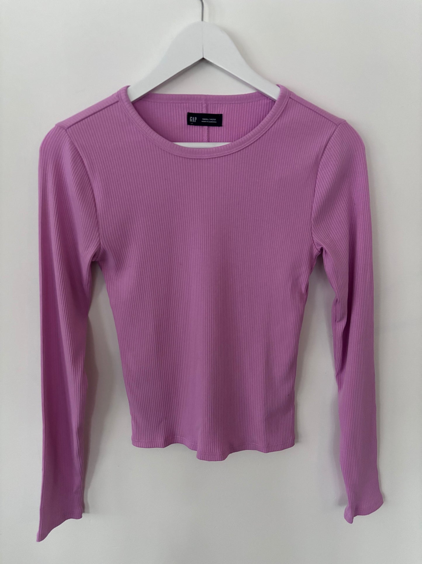 Gap NWT Pink Ribbed Crewneck Top | Sz Small