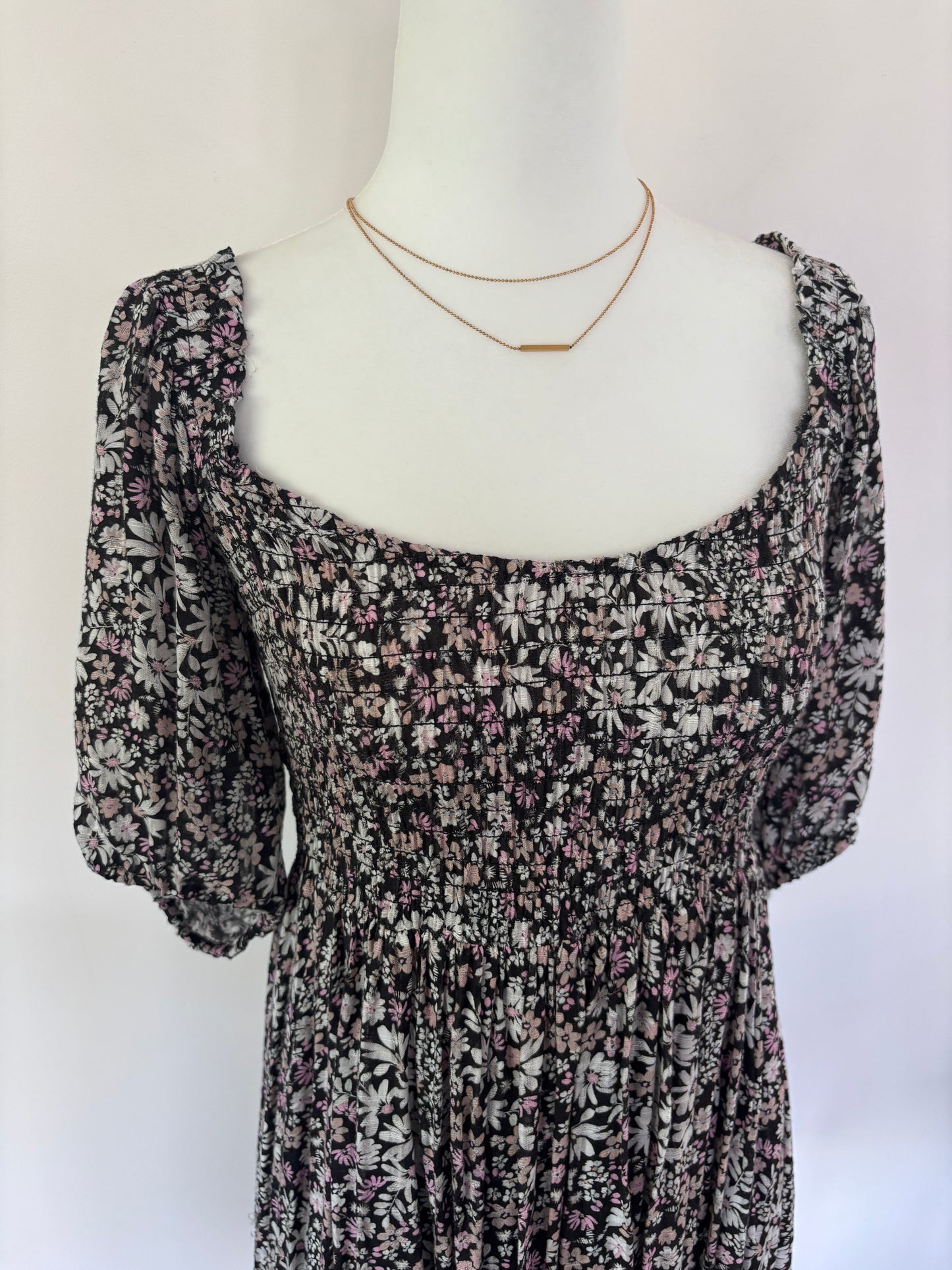 Saltwater Luxe Smocked Floral Mini Dress | Sz Medium (large)