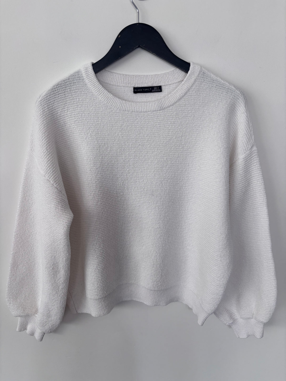 Black Tape Ribbed White Sweater | Sz Small (oversized)