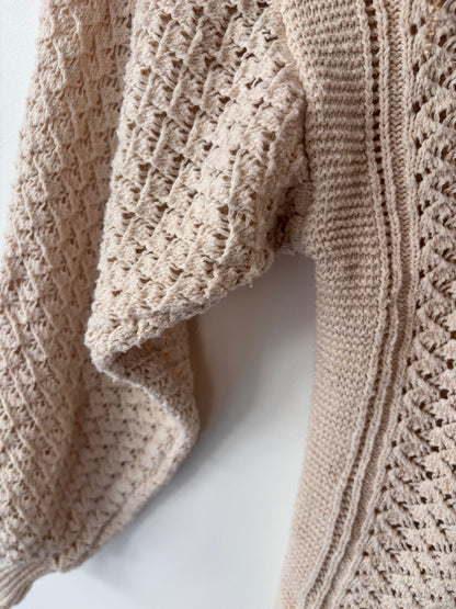 ePretty Beige Knit V-neck Sweater | Sz Large