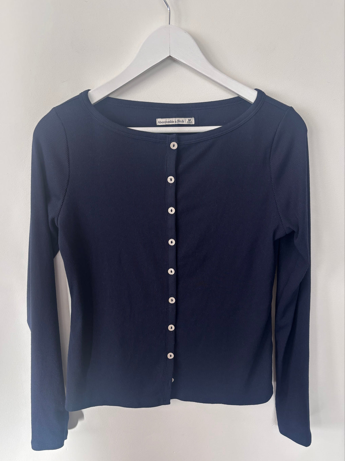 A&F Long-Sleeve Slash Button-Through Top in Navy | Sz Medium
