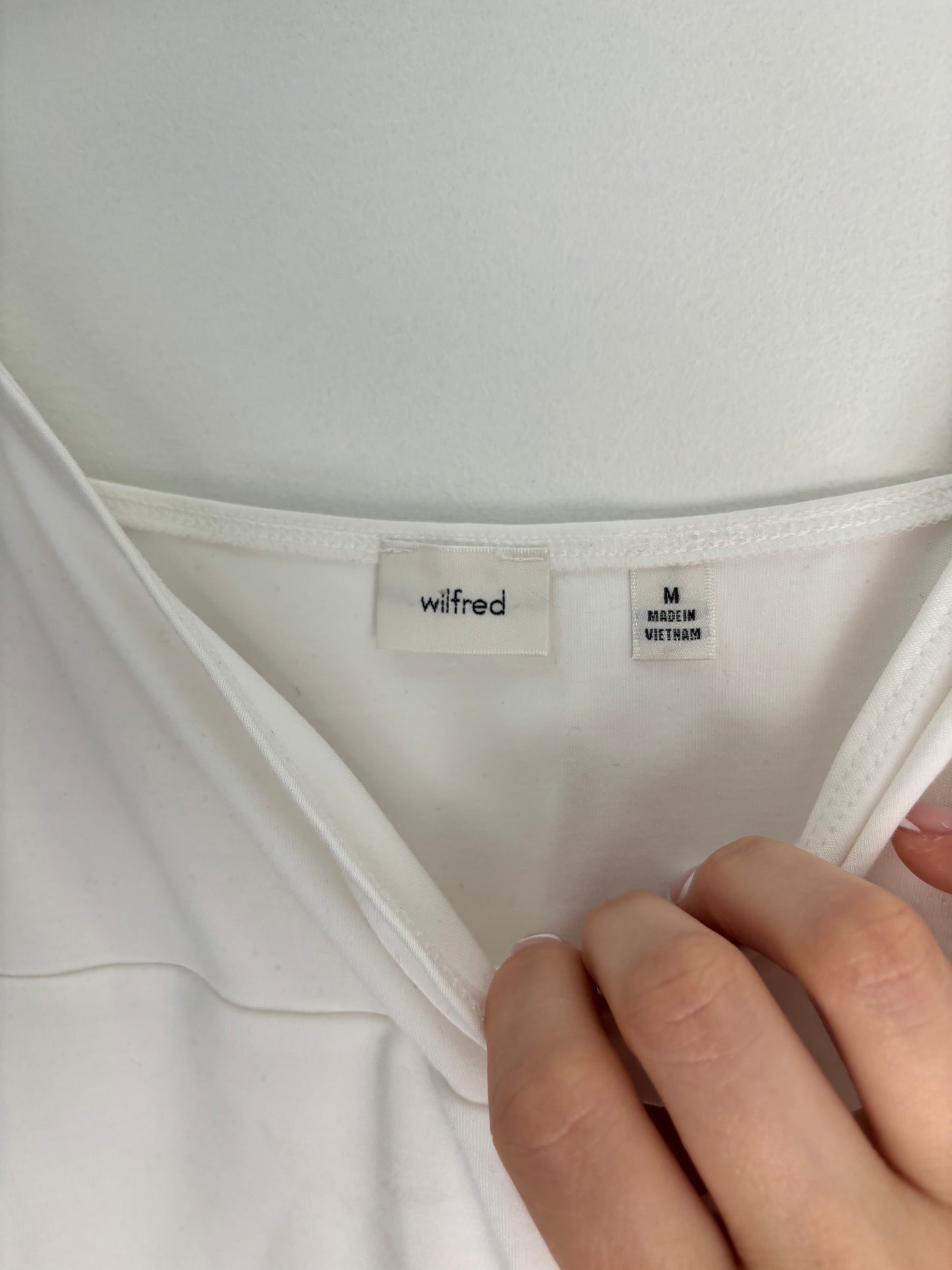 Wilfred/Aritzia Flutter Strap Cami | Medium