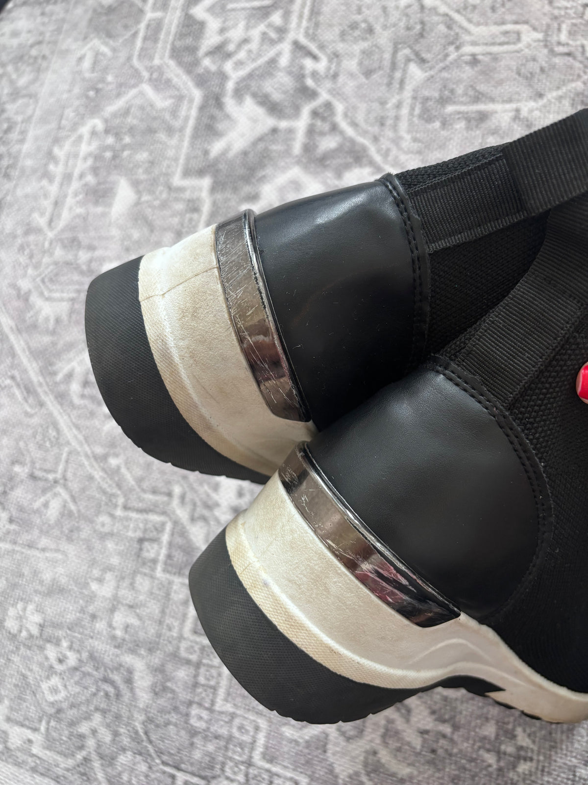 Steve Madden Black Sock Sneakers | Sz 9