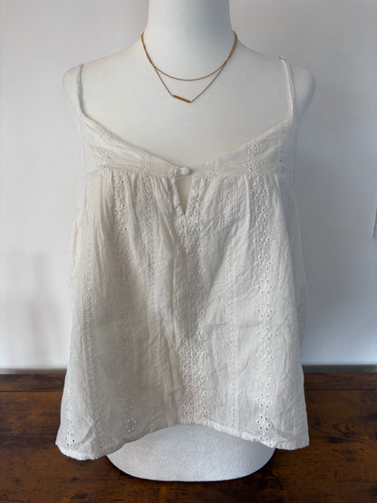 Dress Forum White Eyelet Tank | Sz Medium (flaw)