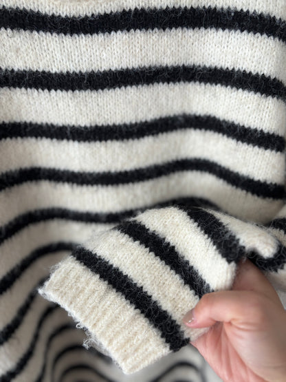 Qed Striped Crewneck Sweater | One Size (Fits XL)