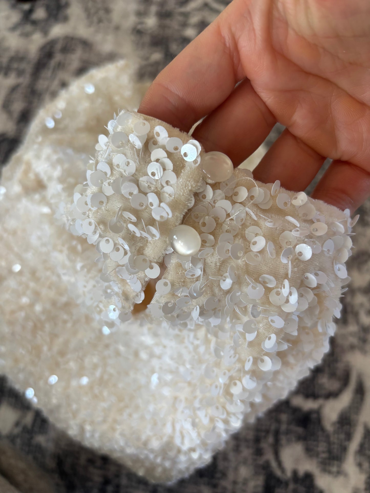 H&M Sequined Mock Neck Top  | Large (N104N19)