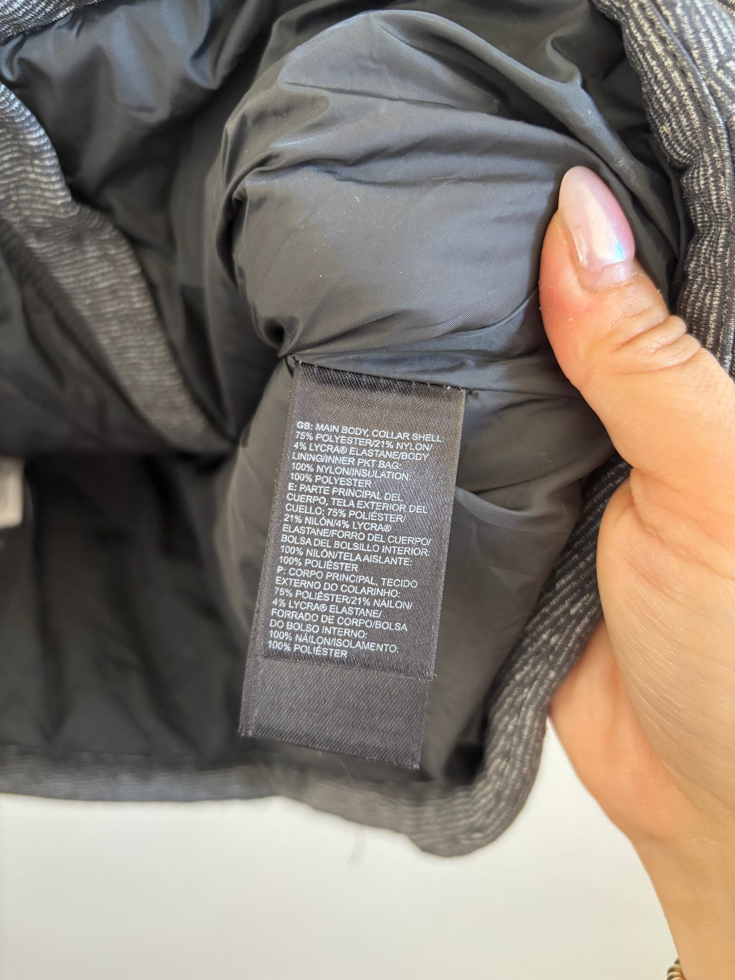 The North Face Charcoal Pseudio Vest | XS (O60M10)